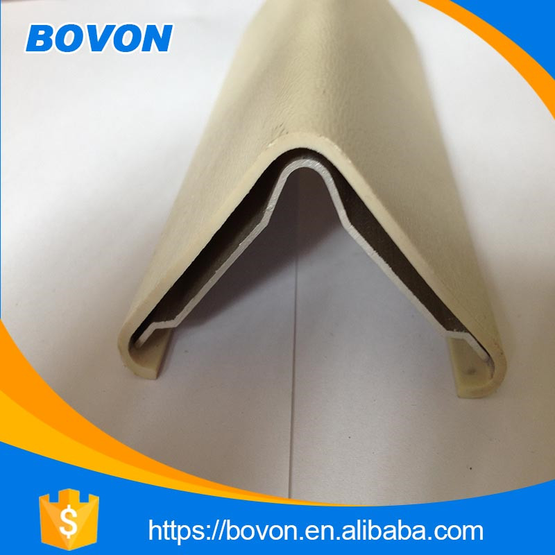 PLASTIC EXTRUSION PROFILES