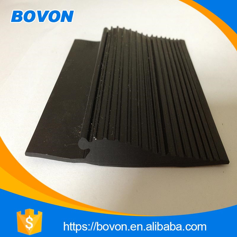 PLASTIC EXTRUSION PROFILES